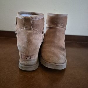UGG Classic Femme Mini